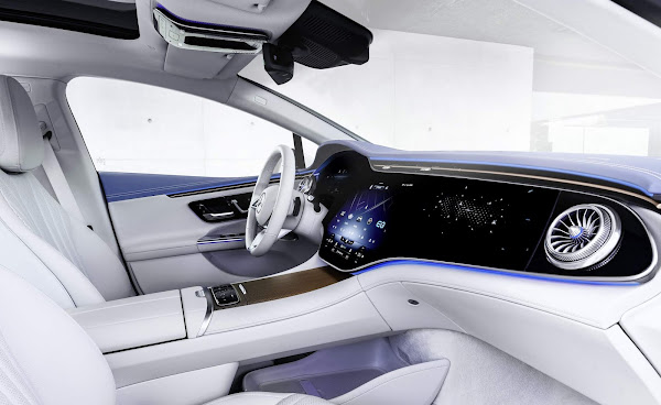 Mercedes-Benz apresenta sedan elétrico EQE com autonomia de 640km