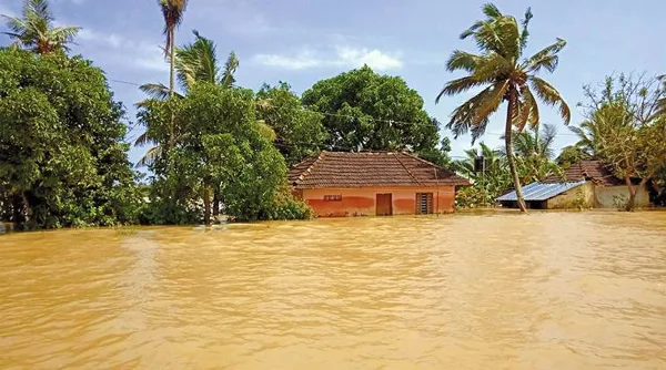 Alappuzha, News, Kerala, Rain, Flood, House, Kerala Rains; Flood in Kuttanad