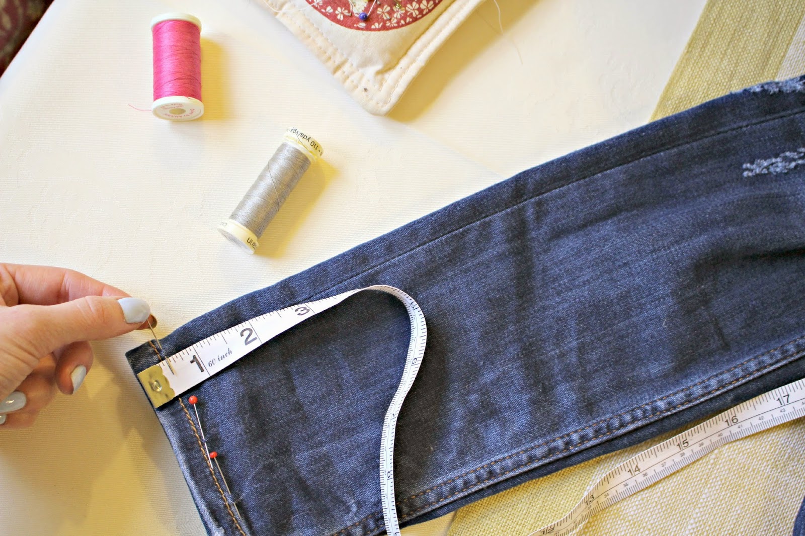 DIY // How to Shorten your Jeans at home Fashion Mumblr