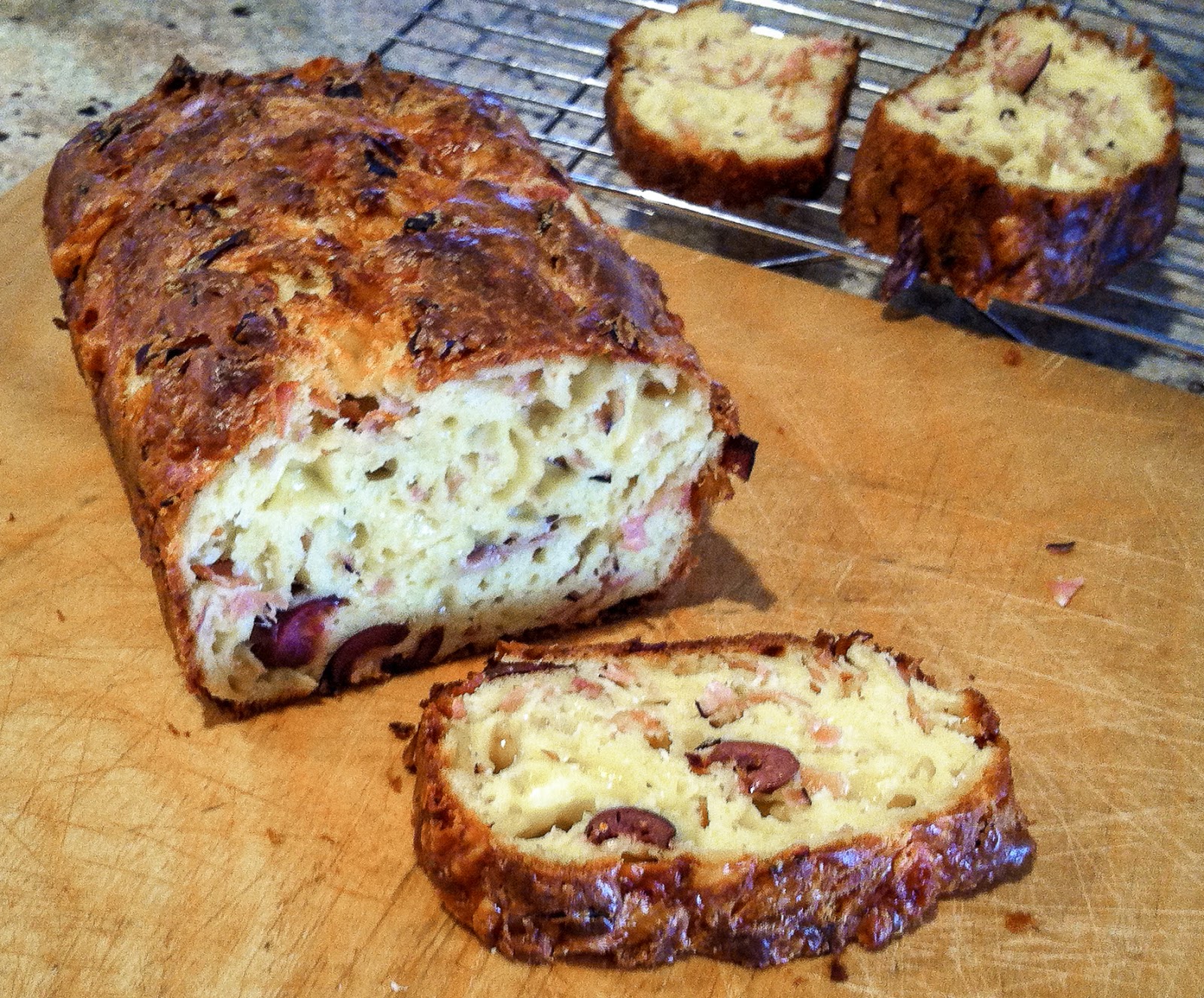 OnTheMoveIn the Galley Ham and Cheese Bread