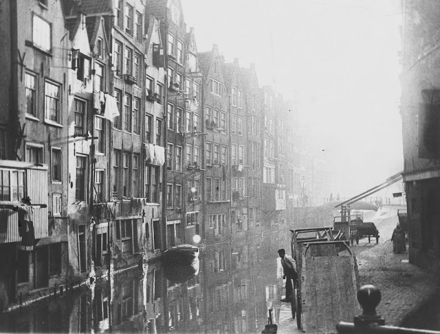 amsterdam-1900-1.jpg