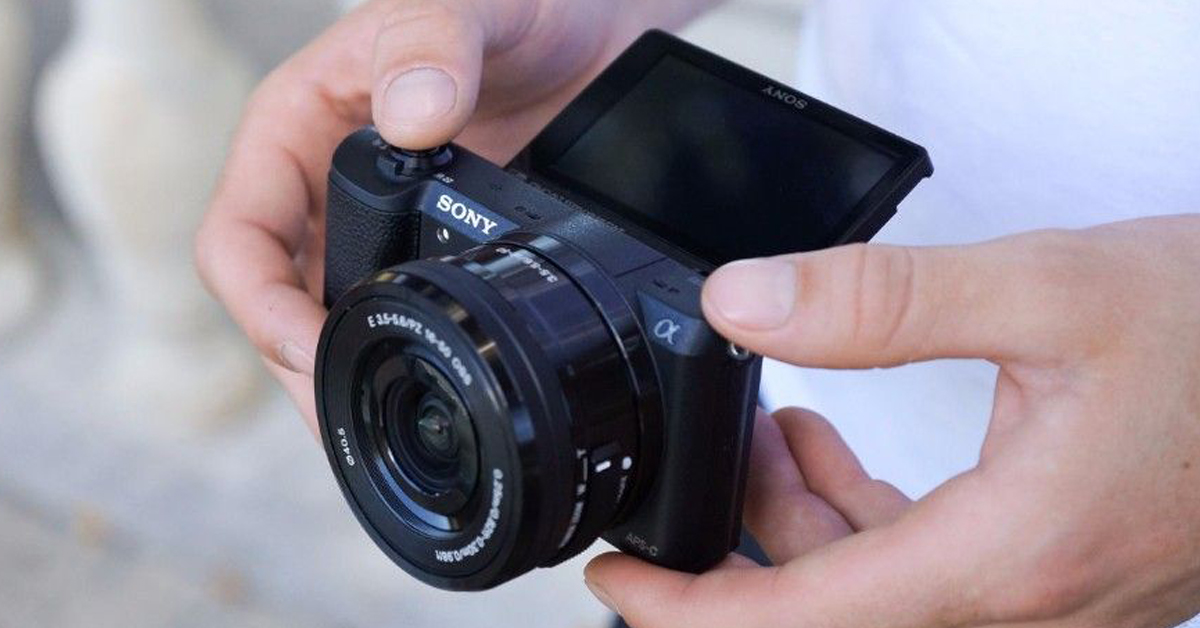 Daftar Kamera Mirrorless Terbaik Berbagai Merek Untuk Aksi Fotografimu