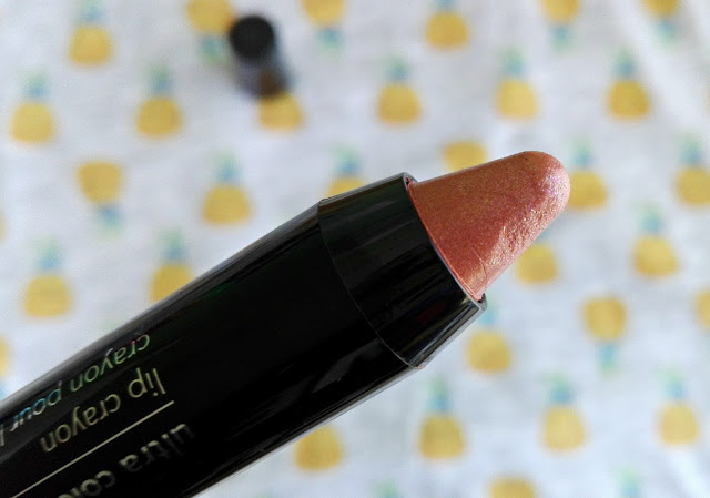 Avon Ultra Color Lip Crayon Notice Me Nude