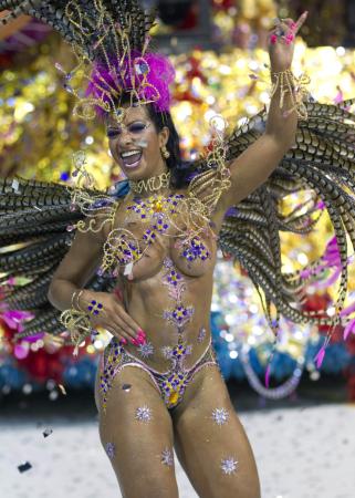 Βασίλισσες του Ρίο και της σιλικόνης - Carnival in Rio de Janeiro