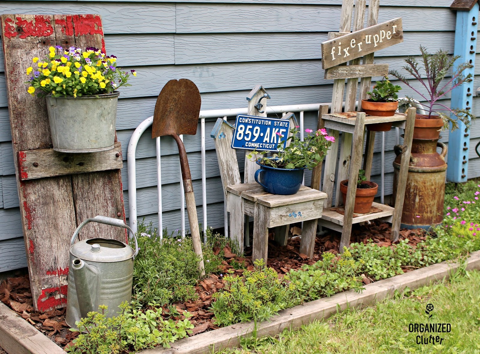 More Garden Decor Ideas with Junk Organized Clutter