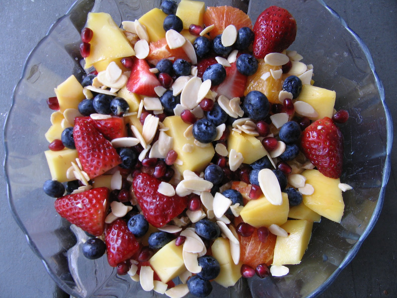 Yasemin&amp;#39;s Kitchen: Fruit Salad with Nuts