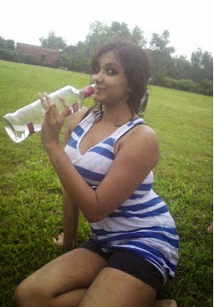 Indian Desi Girl’s Latest Hot Picture and Image - Strata Barhaa