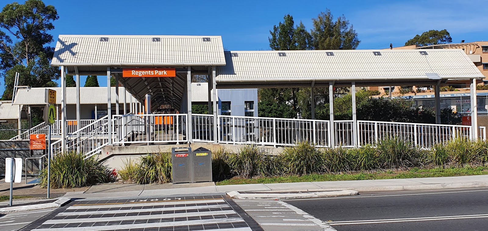 Sydney City and Suburbs Regents Park, railway station