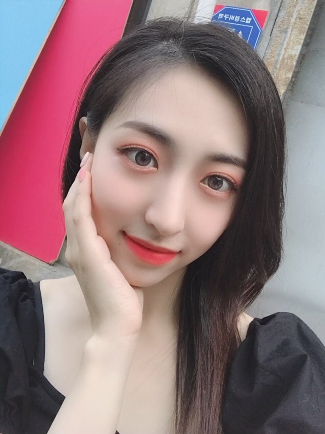 다음달 데뷔 확정된 아이돌 | 인스티즈