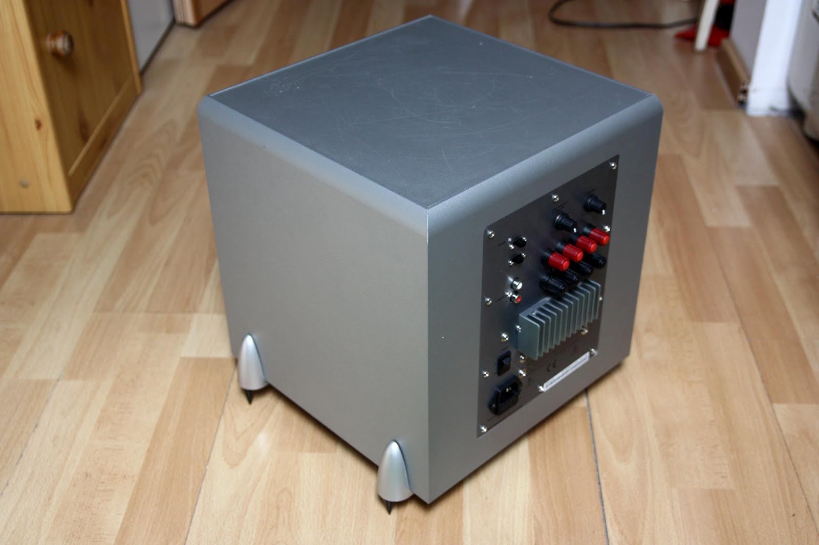 Блок питания для сабвуфера дома