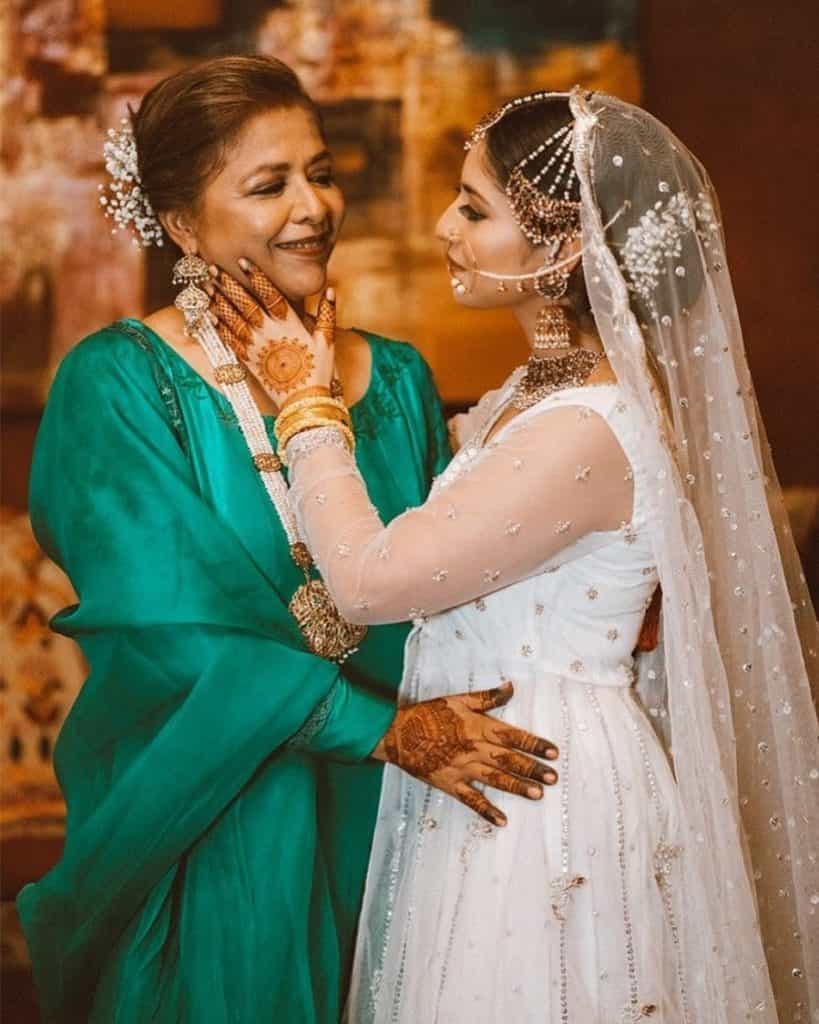 Sanam Jung's Sister Sonia Wedding - Ethereal Pictures of Three Sisters Sanam Jung's Sister Sonia Wedding - Ethereal Pictures of Three Sisters