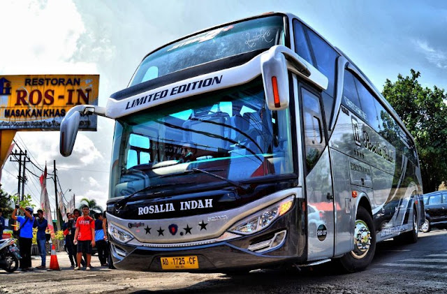 Rosalia Limited Edition bus mewah Rosalia Limited Edition bus mewah