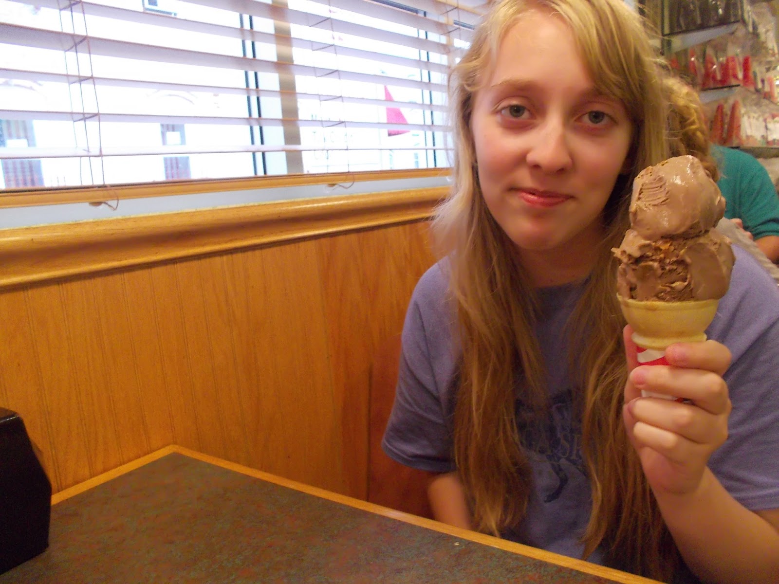 Voyage to Prince Edward Island eating at 2nd best ice cream place in