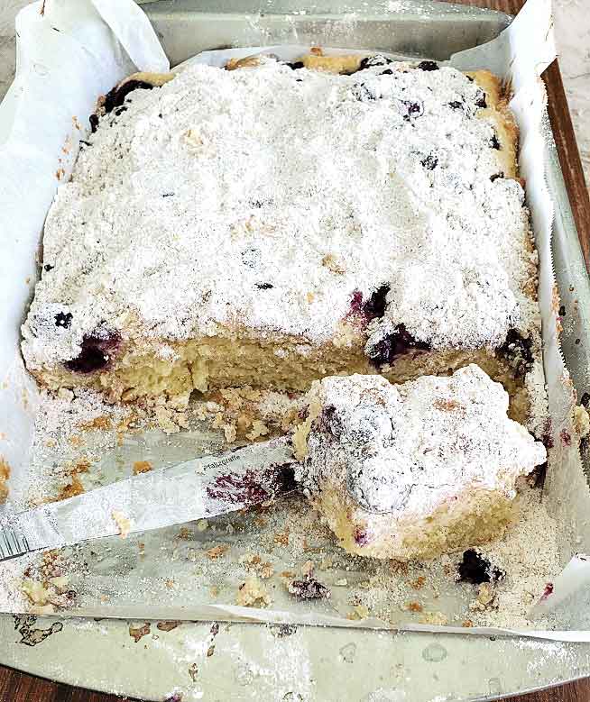 blueberry coffee crumb cake