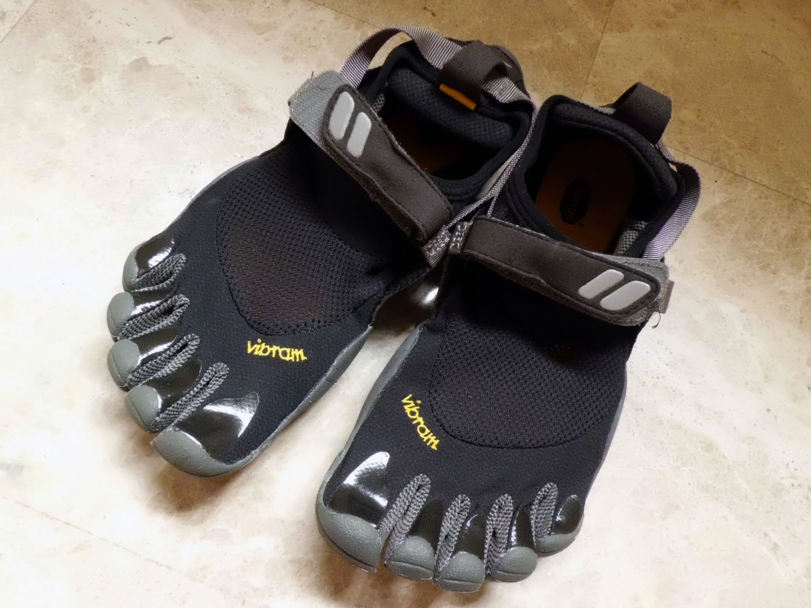running in vibrams on concrete