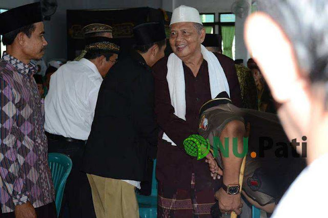 KH. Asmu'i Sadzali Wafat
