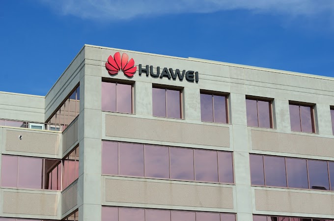 Pentagon kendi dengesi için Huawei yasağını iptal etti