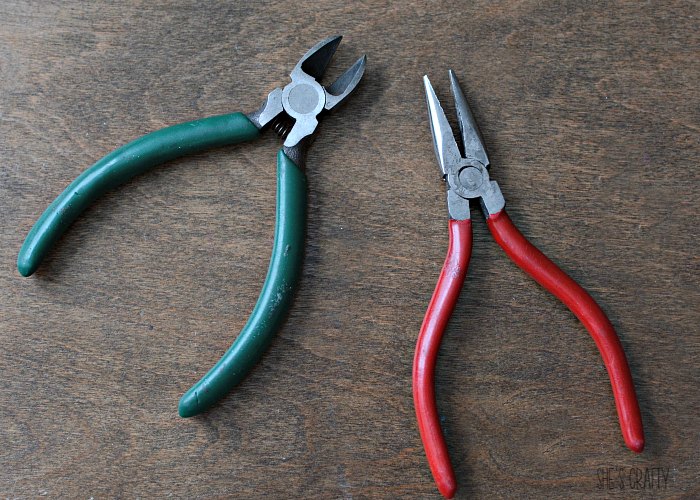 wire cutters, tool to  cut wire, needle nose pliers, pliers
