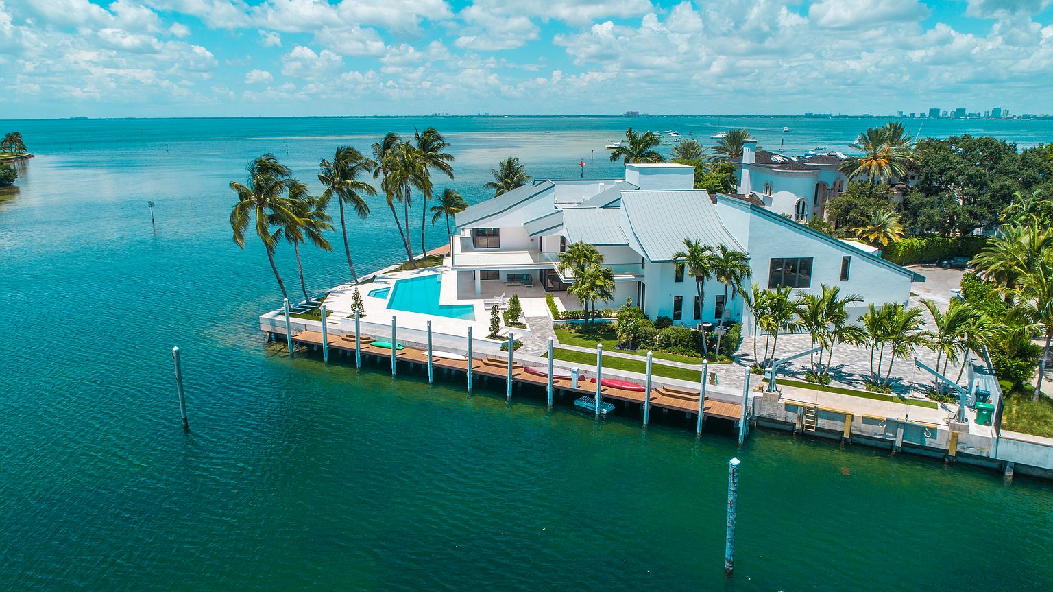 11,000 Square Foot Waterfront Contemporary Mansion In Key Biscayne, FL