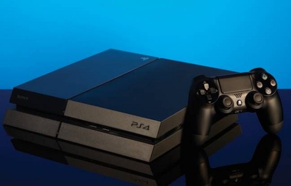 سوني فرنسا تمنح اللاعبين أجهزة PS4 بالمجان 