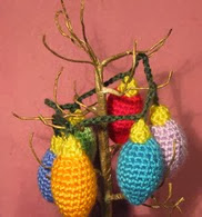 http://www.ravelry.com/patterns/library/crocheted-light-garland