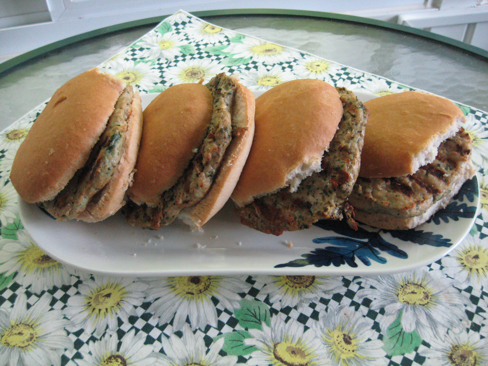 Barbecue Master Kinnikinnick Gluten Free Buns Taste Like Real Bread