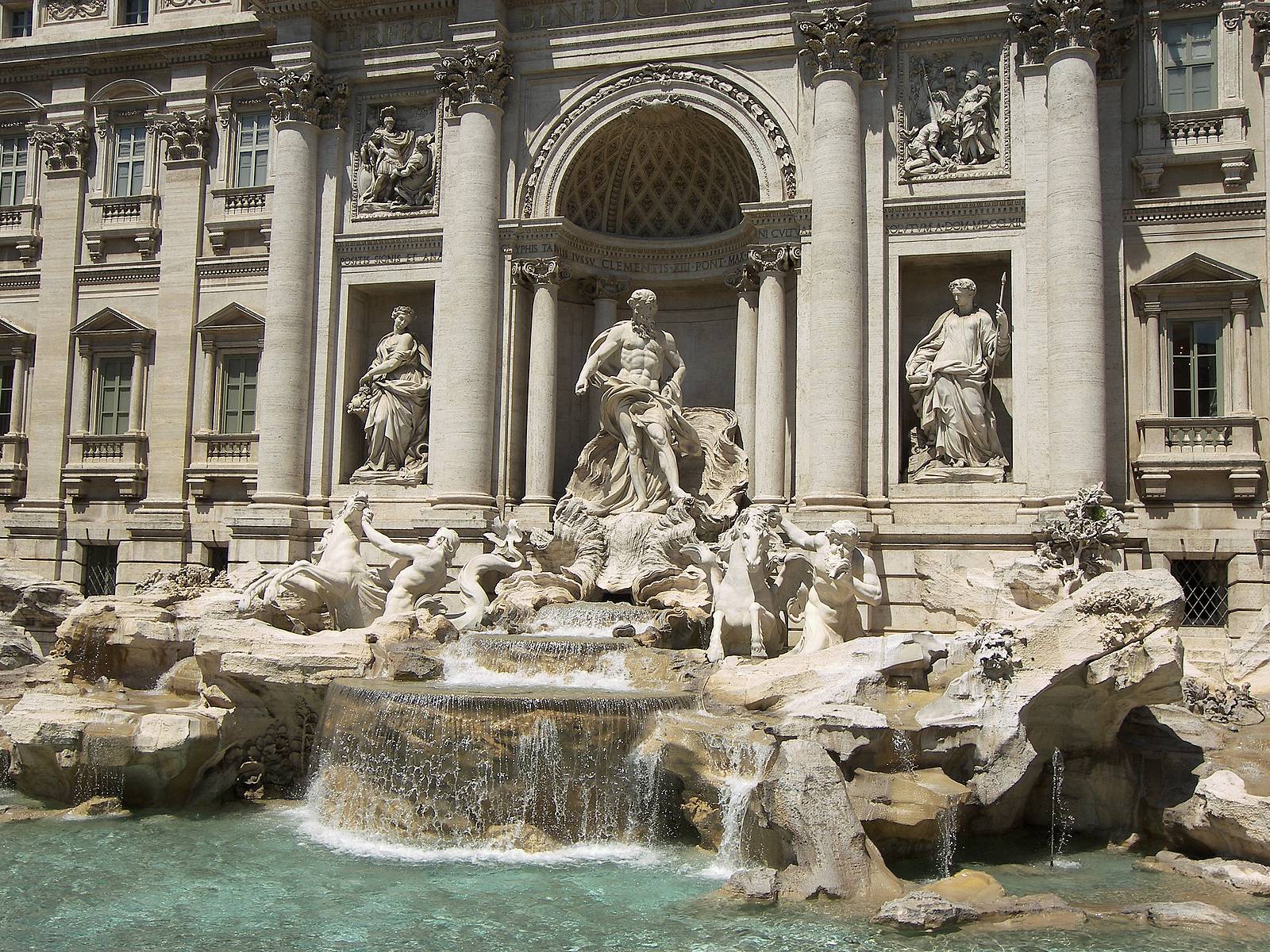 главный фонтан рима 5 букв