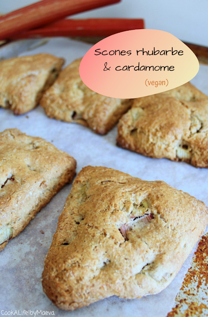 Scones rhubarbe et cardamome (vegan) - Vegan rhubarb cardamome scones • Cook A Life! by Maeva