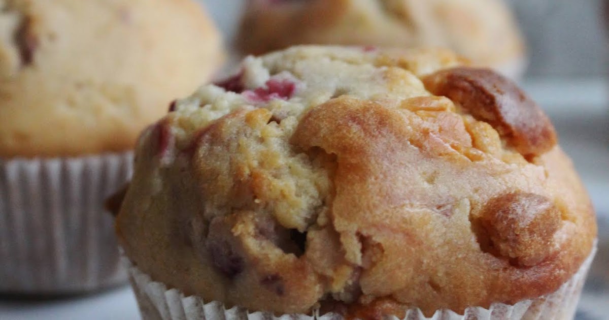 Himbeer-Muffins mit weißer Schokolade