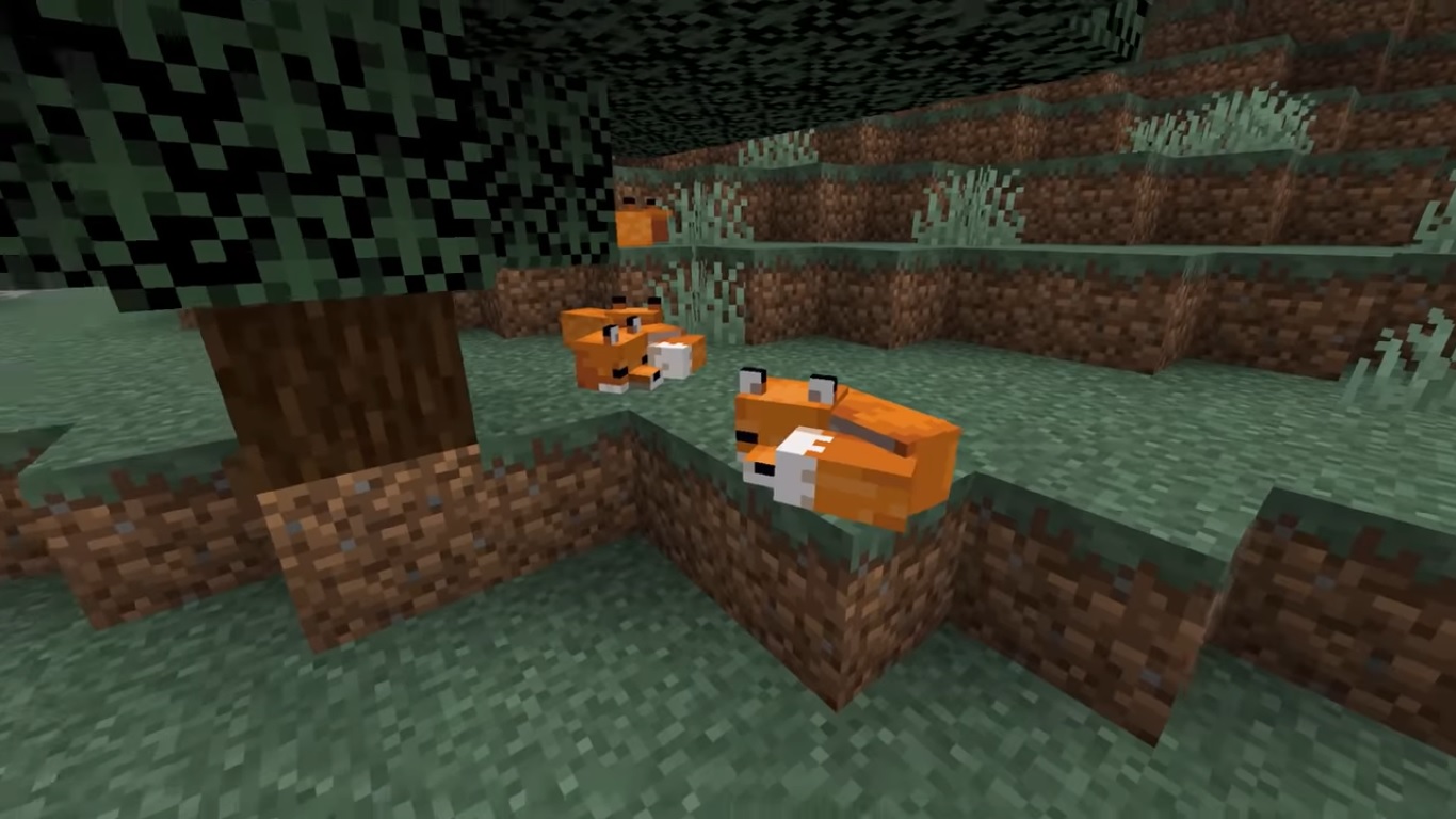 How to tame a fox in Minecraft