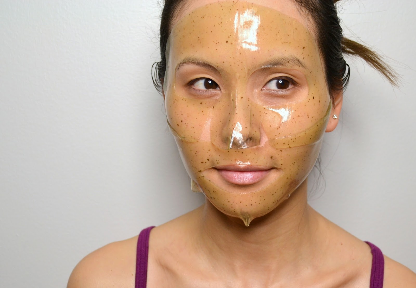 SKINCARE The Face Shop Real Nature Hydro Gel Mask in Green Tea Review