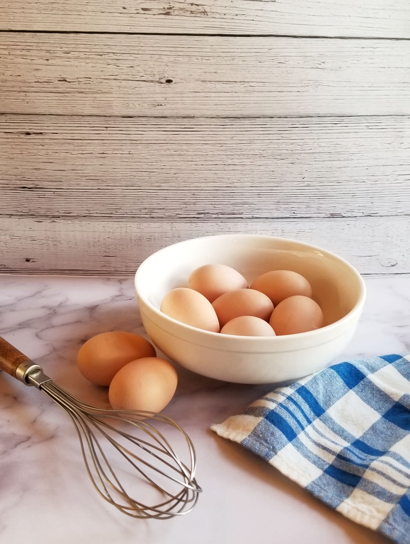 Why Should Eggs Be Stored Pointy End Down? Fresh Eggs Daily®