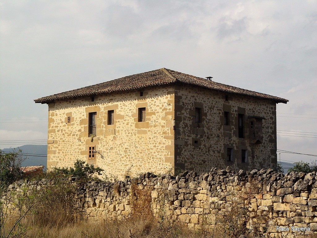 Callejeando, callejeando LACORZANILLA BARANTEVILLA, Álava