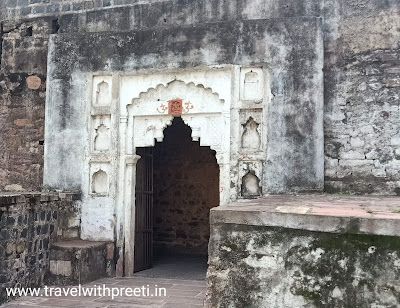 सानौधा का किला, सागर, मध्य प्रदेश - Sanodha Fort, Sagar, Madhya Pradesh