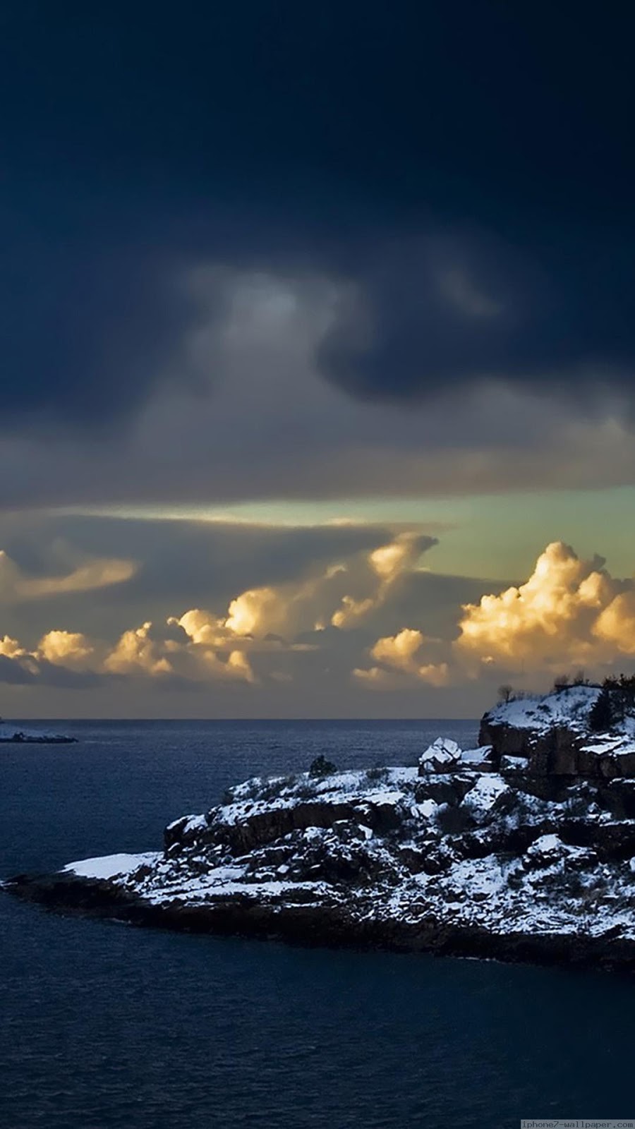 Coastal landscape at dusk iPhone 7 wallpaper 1080x1920