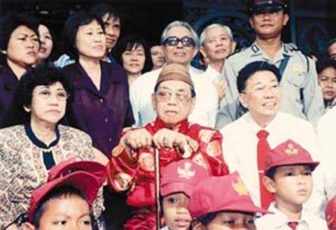 Sejarah Era Gus Dur, Awal Perayaan Imlek Sah Resmi di Mata Negara