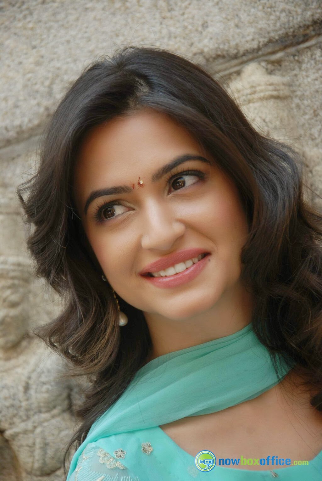 Kriti Kharbanda Hot Actress Spicy Photos Collection - Bollywood Actress