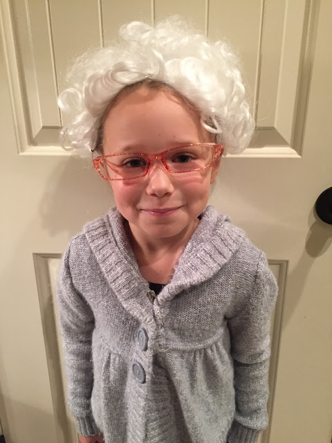 100 year old lady for kindergarten 100 days of school