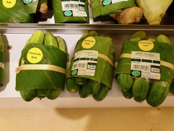 daun pisang untuk pembungkus di supermarket daun pisang untuk pembungkus di supermarket