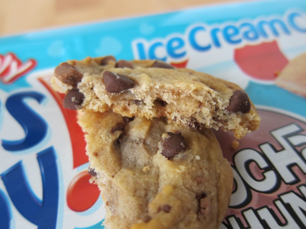 Review Nabisco Mocha Chunk Chewy Chips Ahoy Cookies
