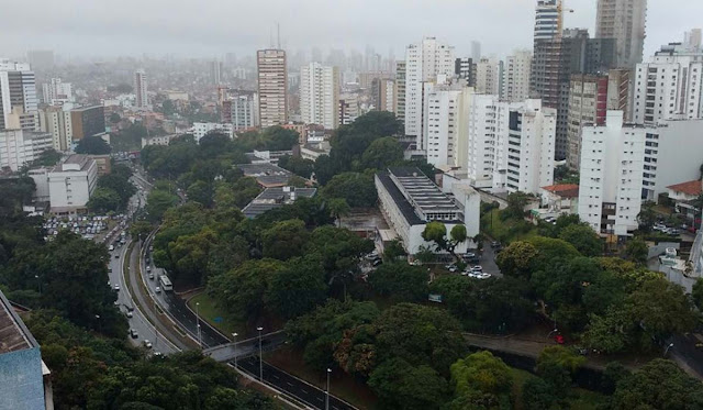 Chuvas e risco de deslizamentos devem continuar em Salvador