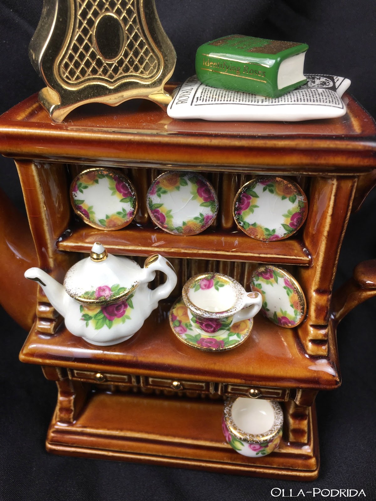 OllaPodrida This Week's Find...Royal Albert Teapot