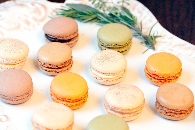 A Lovely Design: Holiday Dessert Bar