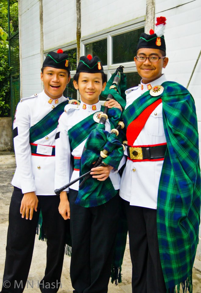 SJI Pipe Band Singapore Our Uniform
