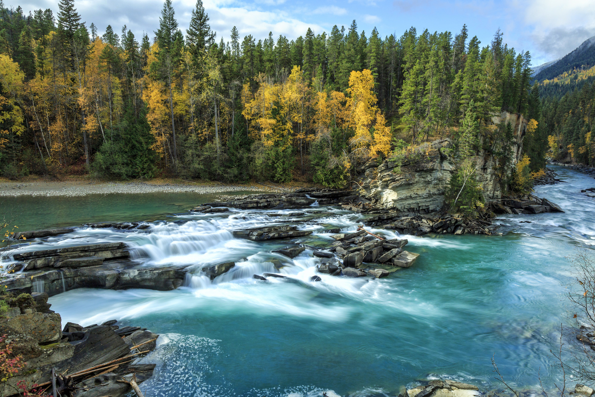 Rearguard Falls Provincial Park, Canada (with Map & Photos)