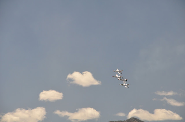 US Air Force Thunderbirds 2016 AFA Air Force Academy flyover coloradoviews.filminspector.com