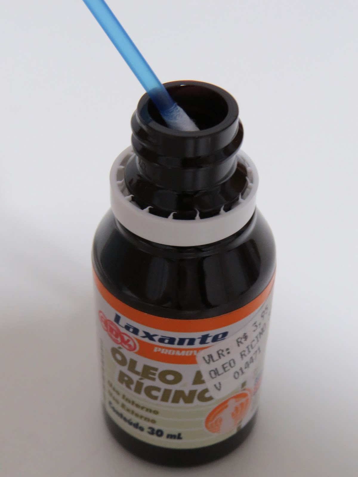 Tuane: Cílios maiores? Crescimento dos Cílios? Use o Óleo de Rícino