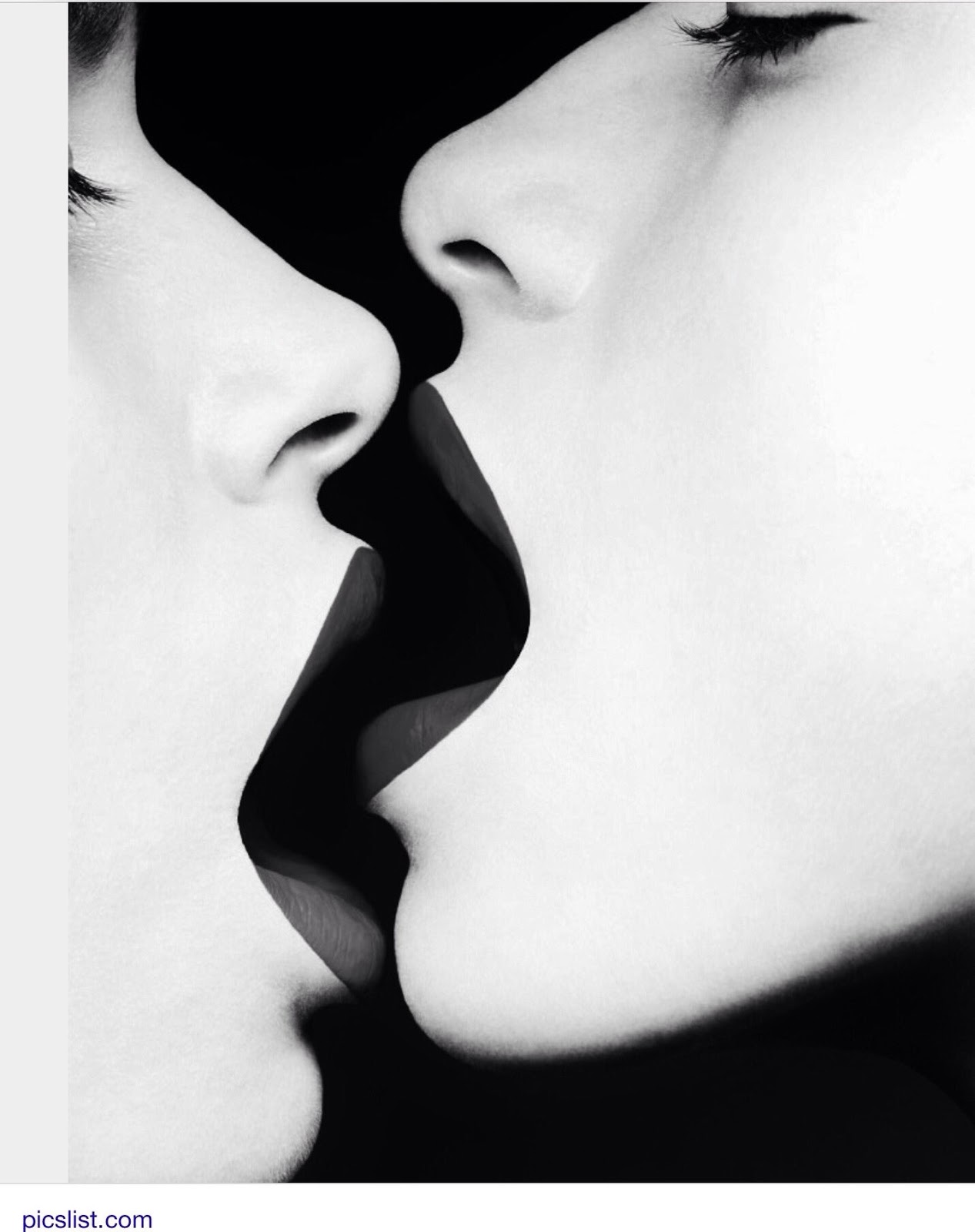 поцелуй двух девушек. эстетика лгбт парни. поцелуй эстетика. поцелуй двух девушек. влюбленные целуются.