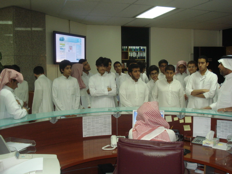 الثانوية بنين الريان رجال أعمال المستقبل بالمرحلة في زيارة للغرفة
