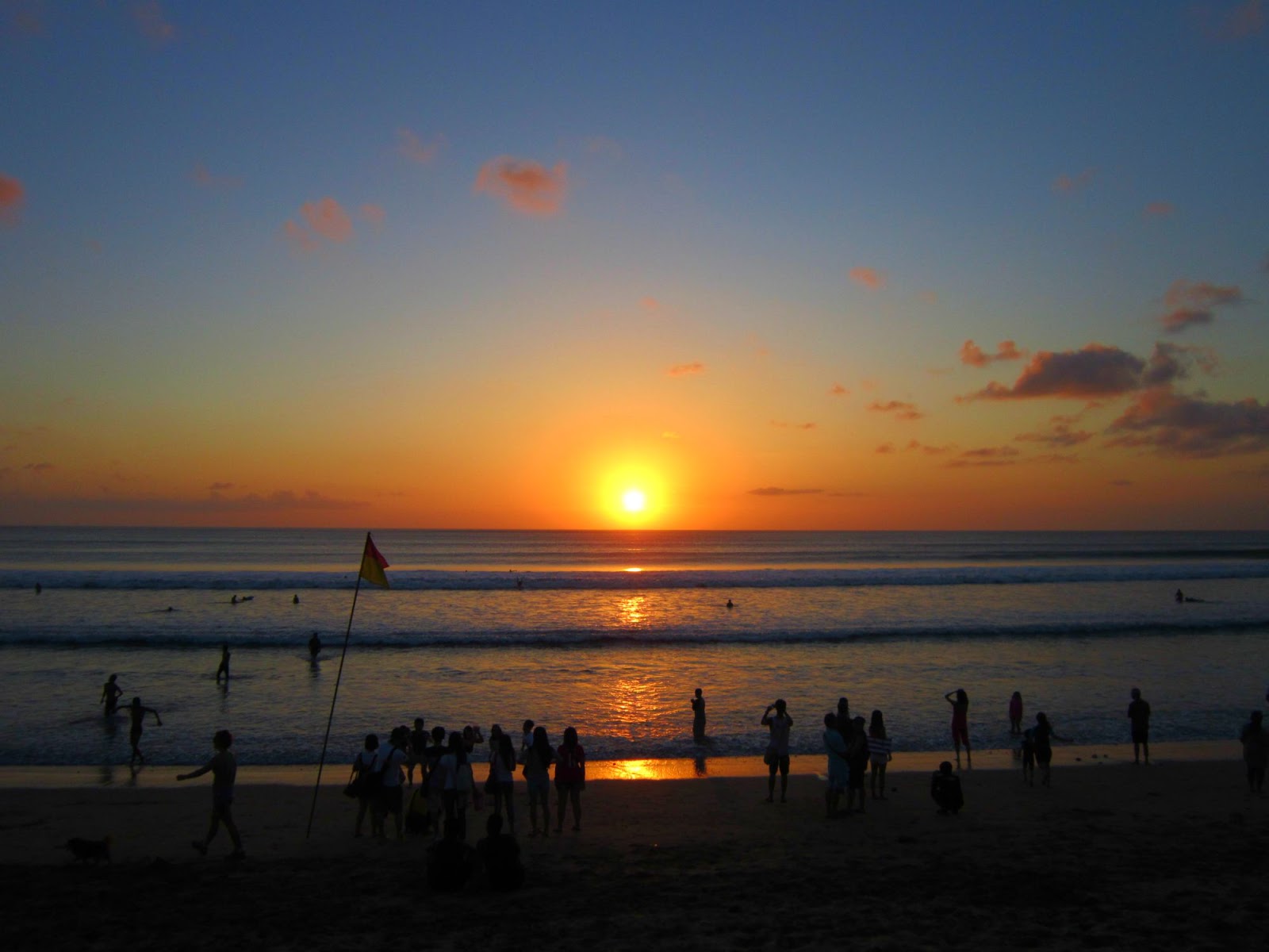 7 Cara Istimewa Menikmati Keindahan Pantai Kuta Bali 